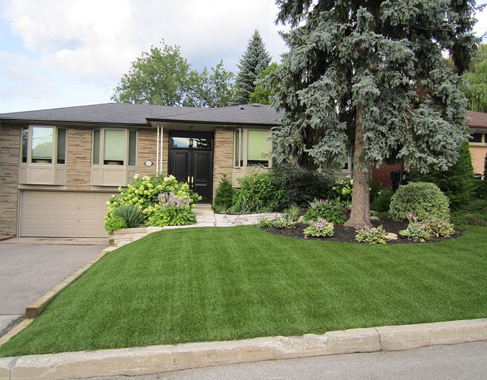 Julie-After-front-yard-960x750-1